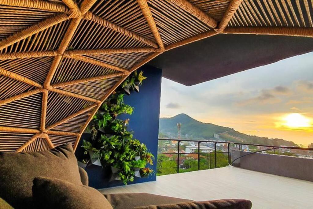 Kamala Beach P55 Exclusive Junior Suite Экстерьер фото