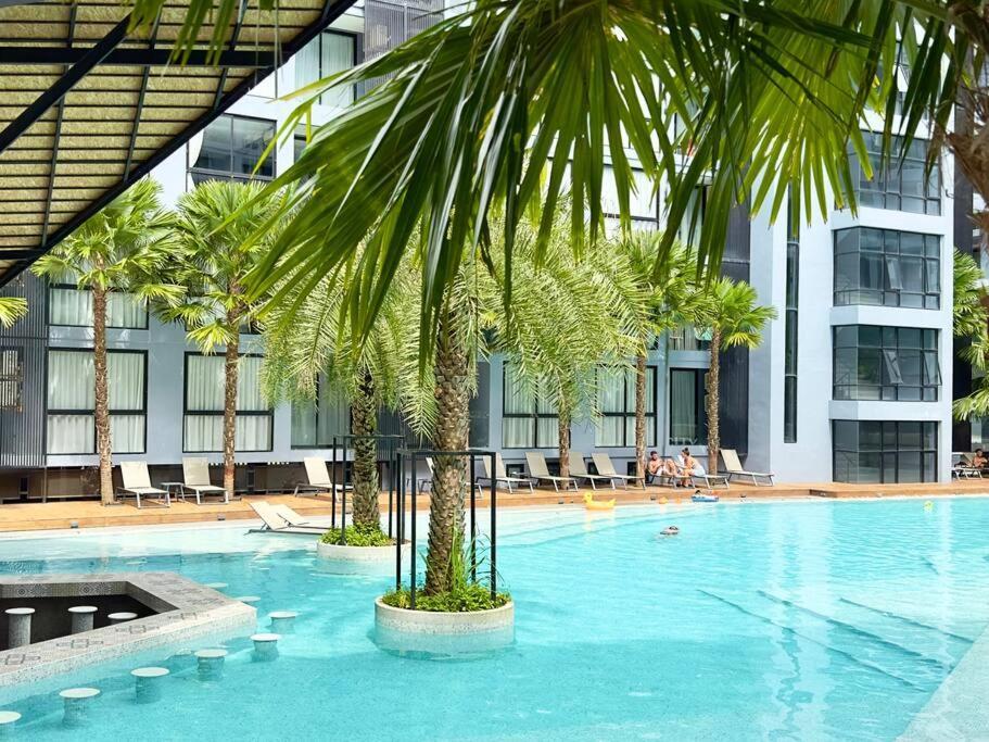 Kamala Beach P55 Exclusive Junior Suite Экстерьер фото