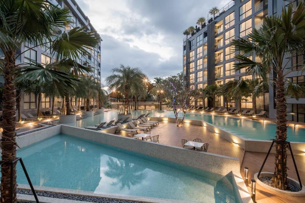 Kamala Beach P55 Exclusive Junior Suite Экстерьер фото